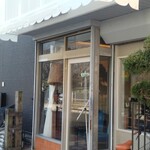 喫茶 Mみー - シャッターが閉まってないのを、この時に初めてみた