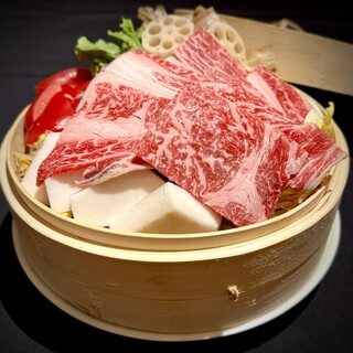 心温まる、蝦夷鹿（エゾシカ）と三浦野菜の富士山溶岩蒸し