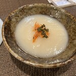 越中屋  - お通しのカリフラワーすり流し