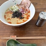 ラーメン イッケン - 2月の限定麺は担々麺1100円税込ラー油と添付の山椒で痺れるー！