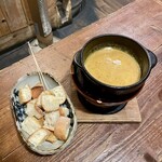 シンヨコ商店 - イカわたフォンデュ