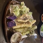 旬菜処 びいどろ - 〇いろいろ天ぷら盛り合わせ