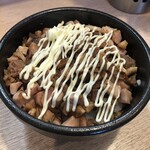 麺笑 巧真 - マヨチャー丼+¥400-