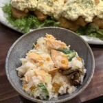 大衆酒場だんだん。 - これ以上の混ぜご飯をボクハシラナイ。
