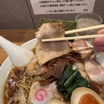 オランダ軒 - チャーシューリフト。