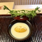 緒方 - お雑煮仕立て　柚子餅