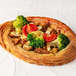 ドーレ - 料理写真:キーマデニッシュ