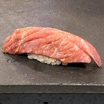 神楽坂 鮨 弥栄 - 大とろ