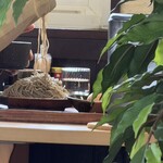 挽きぐるみ蕎麦屋 慎 - 大盛りを盗撮笑　スゴイ量