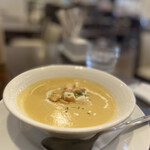 カフェ ピット - パンランチのスープ