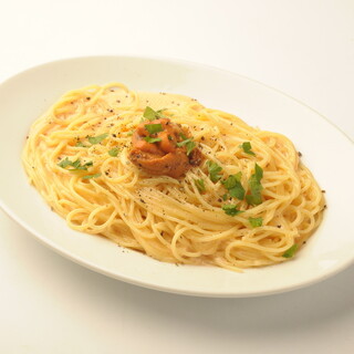 人気NO,1のウニのクリームソースパスタぜひご賞味ください♡