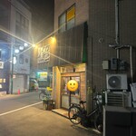 スタンド煮ガ味 - 外観