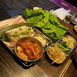 韓国料理 大韓 - 