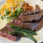 まんぷく亭 - 食べ比べA