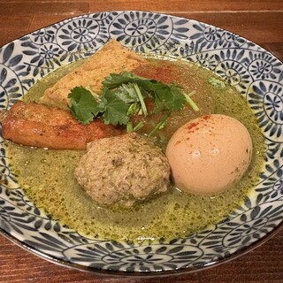 金・土曜夜限定！食べた人のみぞ知る魅惑のスパイスの世界