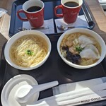 ミスタードーナツ - 料理写真:台湾風もちもち水餃子麺とブレンドコーヒーのセット(税込693+204円)
&汁そばとブレンドコーヒーのセット(税込374+204円)