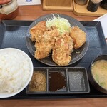 からやま - 料理写真:からやま定食6個+ご飯大盛り¥1149