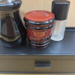 うな正 - 卓上いろいろ。