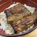 うな正 - うな丼1300円。