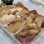 地鶏屋 千翔 - 鶏のたたき（モモ）
                                980円