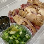 地鶏屋 千翔 - 鶏のたたき（モモ）
                                980円