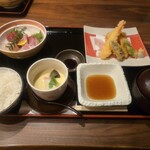 くつろぎ・うま酒 かこいや 丸の内二丁目店 - 