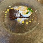 ビストロ オレオ - ガトーショコラ　オレンジソース