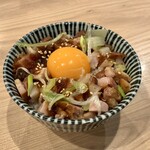 麺処 にし尾 - 吊るし焼き豚ご飯