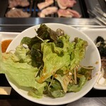 本格焼肉・もつ鍋 肉衛門 - 