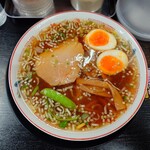 みずさわ屋 - 煮卵入り中華そば(並)麺少な目