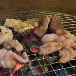 炭火七輪焼肉 てげ屋ホルモン - 