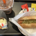 タリーズコーヒー - 料理写真:ホットドッグとチョコリスタ。