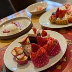 インプレイス 3-3 - 初回取ってきたスイーツ(列が酷く全種類は困難)