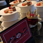 インプレイス 3-3 - 事前に取り分けられた皿盛りデザート(混雑緩和の為と思われる)