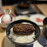 ハンバーグ嘉 - 粗挽きのお肉感を味わえるハンバーグ、ご飯もすすみます
