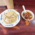 宝亭 - チャーハン710円