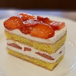 パティスリー タンドレス - いちごのショートケーキ¥1200
