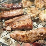 ホルモン焼肉 やまと - 