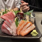 牡蠣と日本酒 四喜 - 