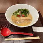 渡系拉麺 玄奥門 - 料理写真:讃岐鶏醤油白湯