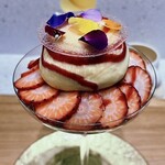 Haruka Murooka - 久米原さんと村田さんのいちごパフェ