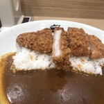 マイカリー食堂 - かつ厚このくらーい、私のけつ圧は150/90くらい。アムロジビン服用してます