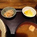 銀座 葡萄屋 - 小鉢と味噌汁