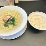 マーニラ 大井町店 - 