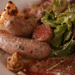 バー カヴァロ - 自家製ソーセージ