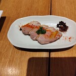 野乃鳥 千里丘酒場 - 鴨ロース、山椒などのスパイスのチョイスが良い