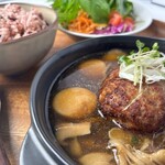 オールカフェ×タニタカフェ - たっぷりきのこの煮込みハンバーグ