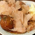 立呑み晩杯屋 - 揚げたこ焼き