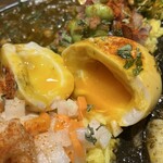 ヨコニカリー - ◆半熟スパイス卵（110円）