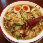 彩華ラーメン  - サイカラーメン 半熟煮卵入り 802円(税込)